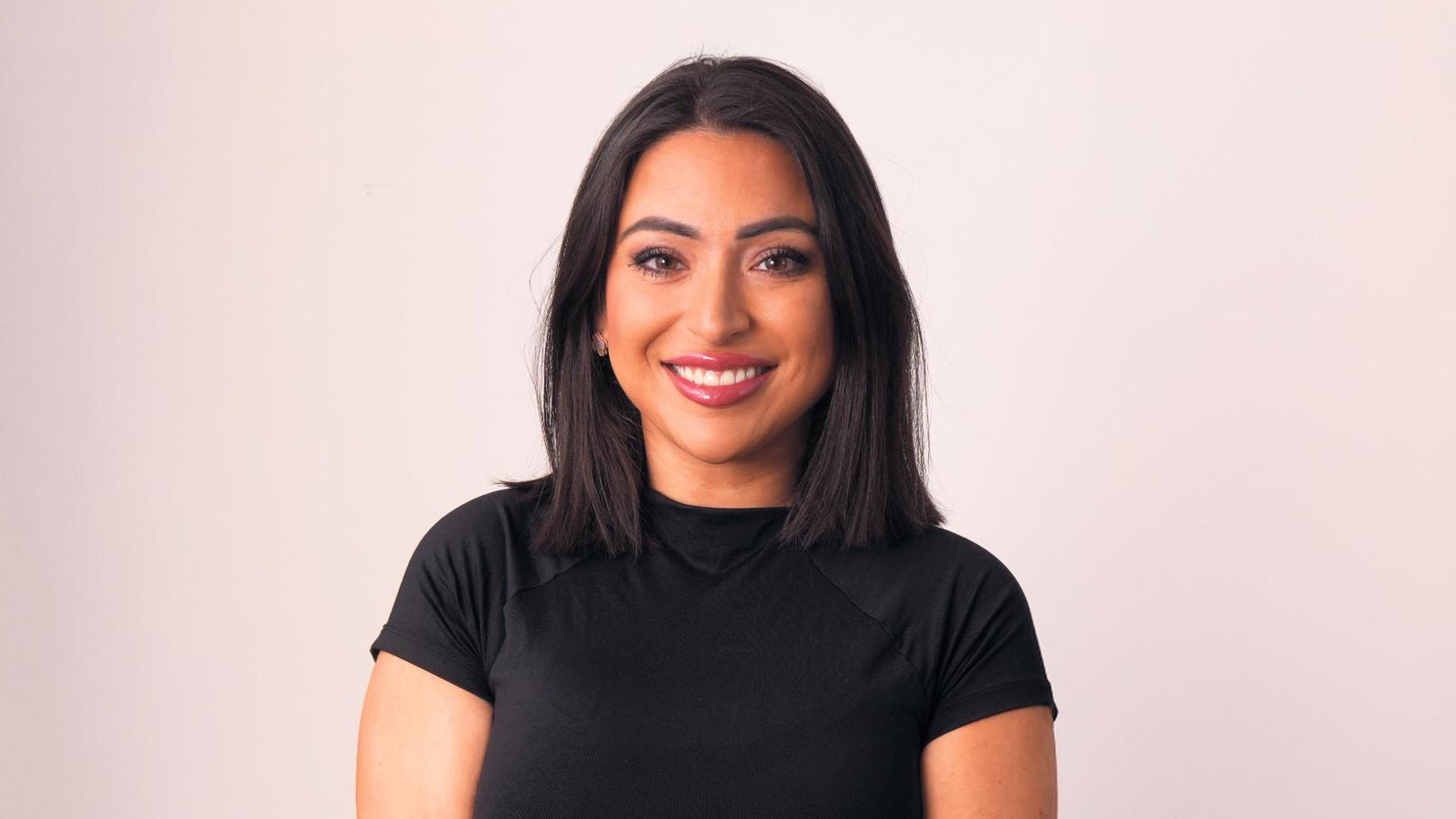 lale_gul89's tweet card. „Jeetje, dat meen je niet!”, was mijn oprecht verbijsterde reactie toen ik vorige week naast SP-leider Jimmy Dijk zat in een tv-uitzending van Nieuws van de Dag (SBS6). Ik verkeerde in de veronders...