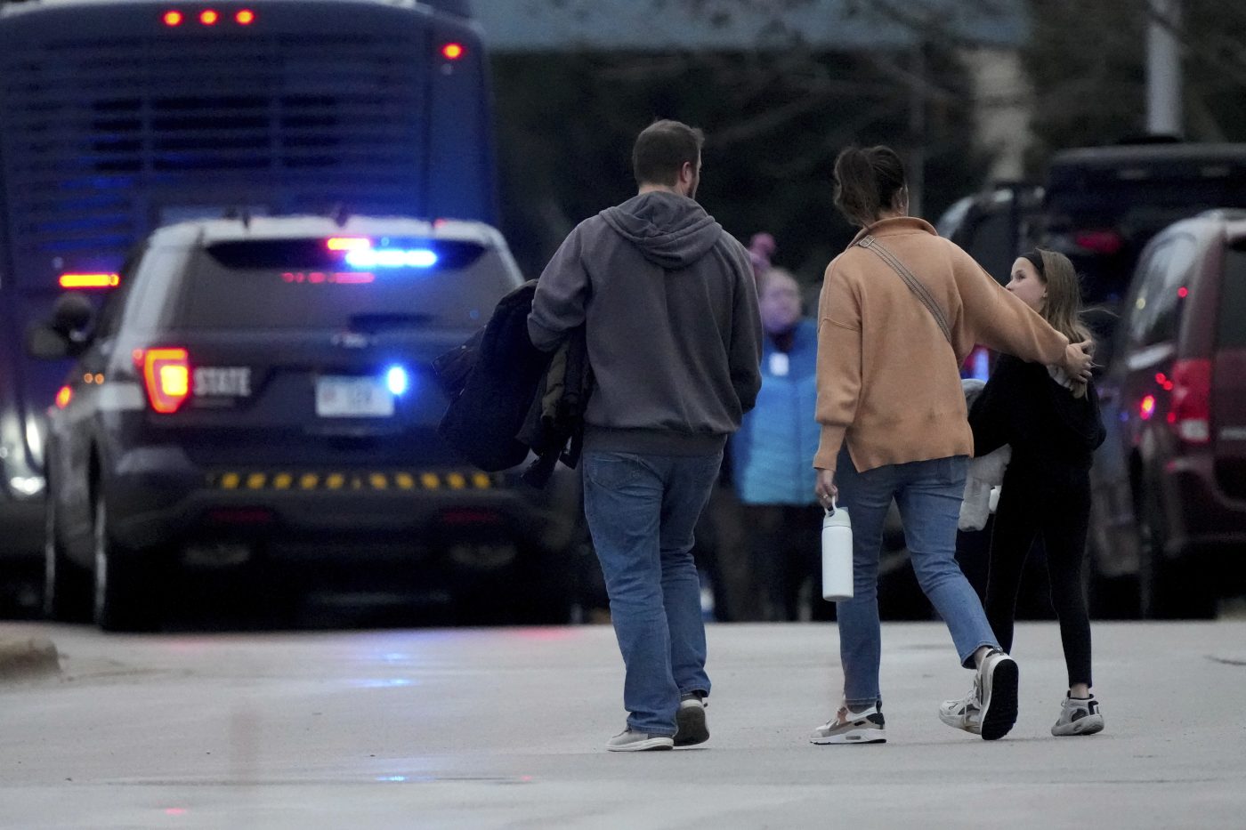 NU_PolicySchool's tweet card. A criminologist says most mass shootings are committed by men, in reference to a school shooting by a 15-year-old female in Wisconsin.