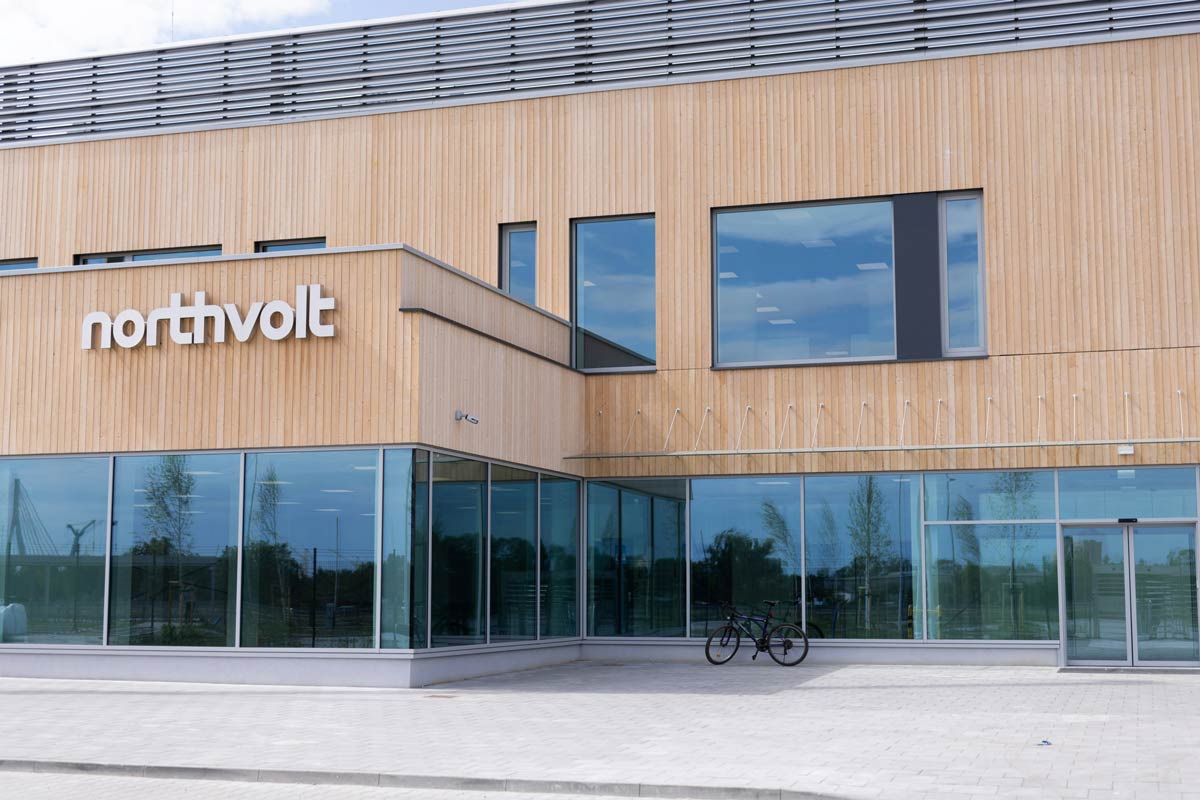 AlltOmElbil's tweet card. Intresset för att ta över konkursade Northvolt är stort. Flera aktörer ska ha visat intresset för att ta över batterifabriken i Skellefteå och utvecklingscentret Northvolt Labs i Västerås. Nu ska...