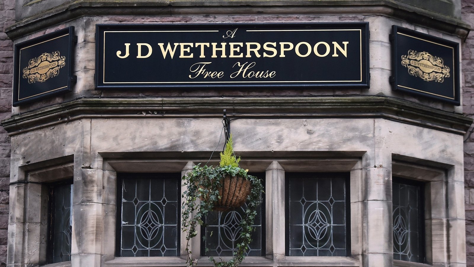 RTEbusiness's tweet card. British pub group JD Wetherspoon has today reported a 5.1% rise in like-for-like sales for the 12 weeks to July 20, attributing the growth to higher footfall at its pubs and stronger demand for...