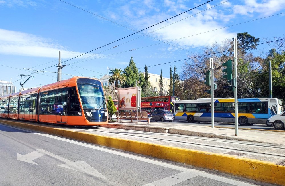 athenstransport's tweet card. Οι παρακάτω μεταβολές δρομολογίων Μέσων Μαζικής Μεταφοράς βρίσκονται σε ισχύ από το Σάββατο 26 Ιουλίου 2025 σύμφωνα με τον ΟΑΣΑ και την Hellenic Train: Αυτό το Σαββατοκύριακο: Σάββατο 26 Ιουλίου:...