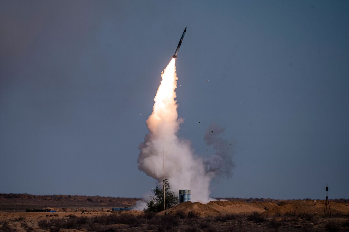SelcanHacaoglu's tweet card. After waiting years for action from President Joe Biden, Turkey is pinning its hopes on President-elect Donald Trump to free it from sanctions over its use of a Russian air defense system.