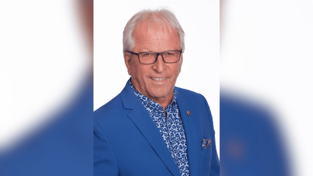 BenjaminAubert's tweet card. Le conseiller municipal de la Ville de Saint-Joseph-de-Beauce, Michel Doyon, a été suspendu sans salaire pour une période de 15 jours. Cette décision du juge Thierru Usclat de la Commission municip...