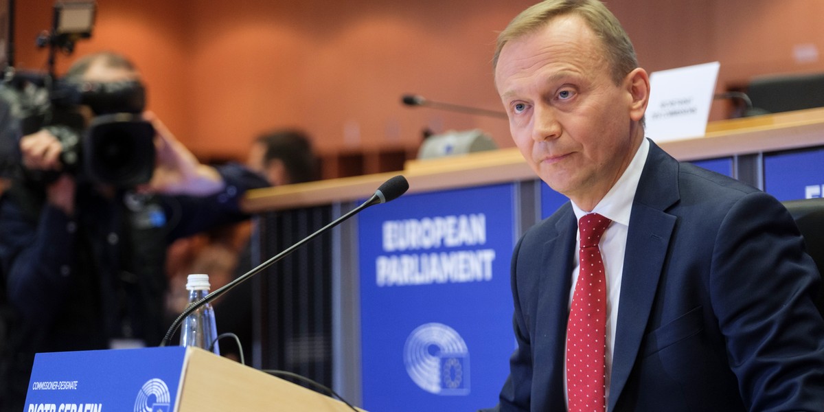 ATCelinski's tweet card. Piotr Serafin, unijny komisarz ds. budżetu, w rozmowie z Onetem opowiada o tym, dlaczego Polska w nowej perspektywie finansowej UE zyska najwięcej. Zdradza też kulisy negocjacji i opowiada o inwest...