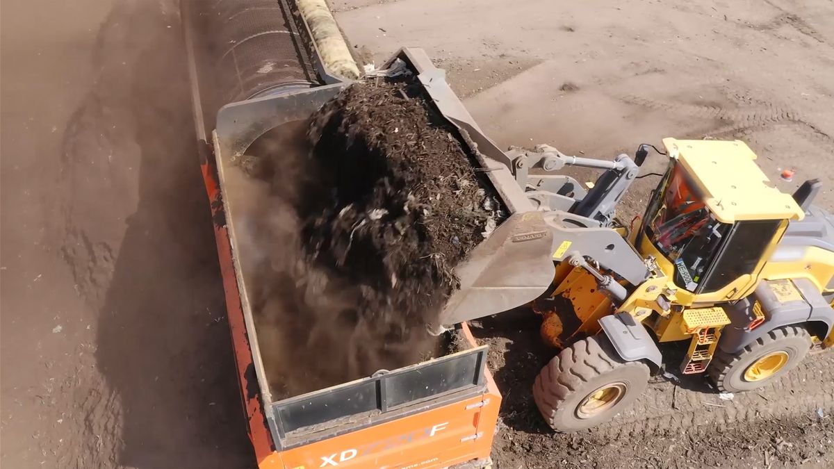 E3waitfor2020's tweet card. It wants to bury poop deep underground to counter all the pollution that its data centers generate.
