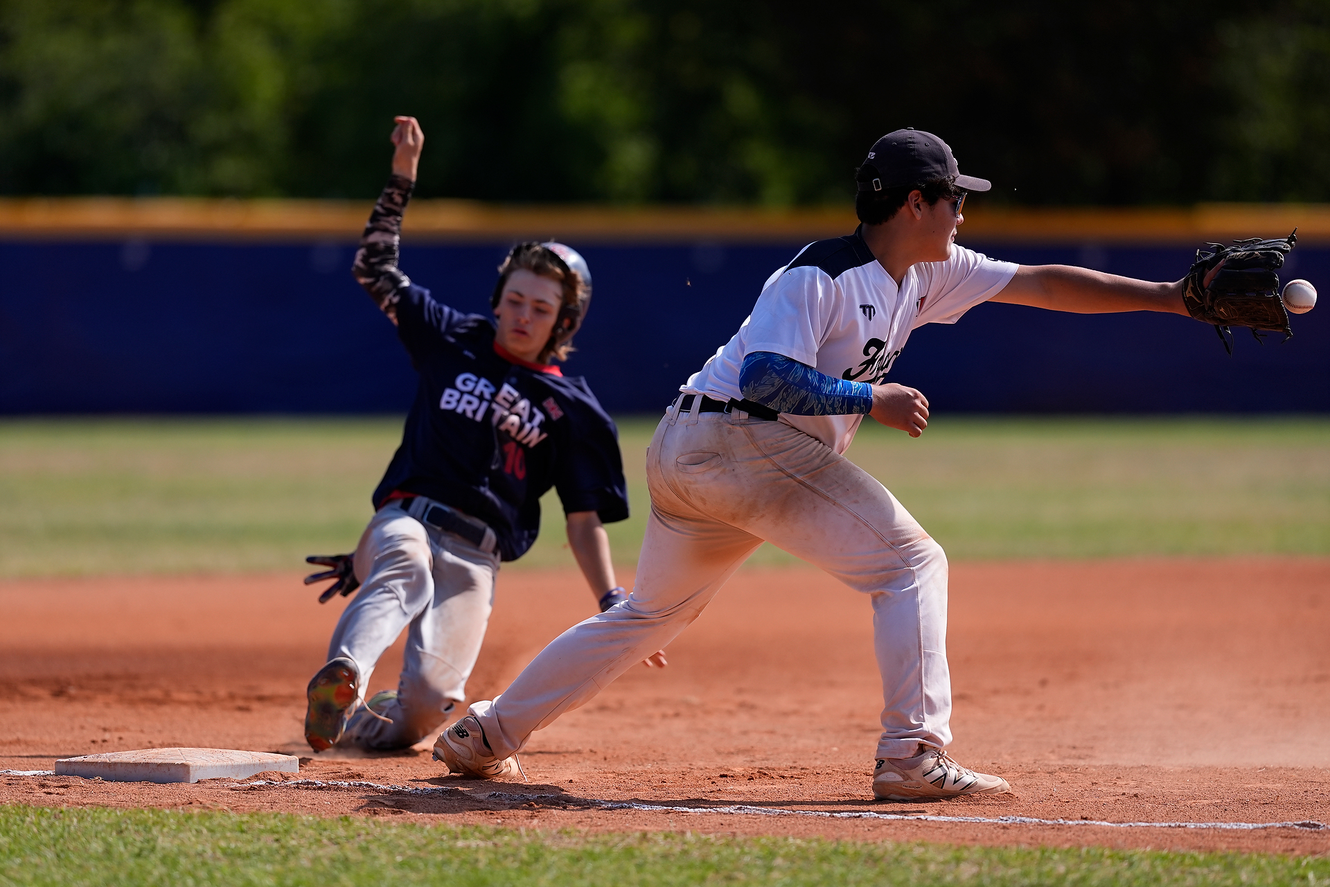 ffbs_baseball's tweet card. Crédit Photos : Glenn Gervot / FFBS Les Bleuets terminent 6e du Championnat d’Europe 15U après une défaite face à la Grande-Bretagne. L’Équipe de France 15U a conclu son parcours au Championnat...