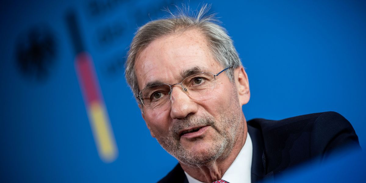 DBreymann's tweet card. Neunmal ist der SPD-Politiker seit Beginn des Ukrainekriegs nach Moskau geflogen. Rein privat zur Kontaktpflege, ganz ohne politischen Auftrag, sagt er. Daran gibt es Kritik, auch aus der eigenen...