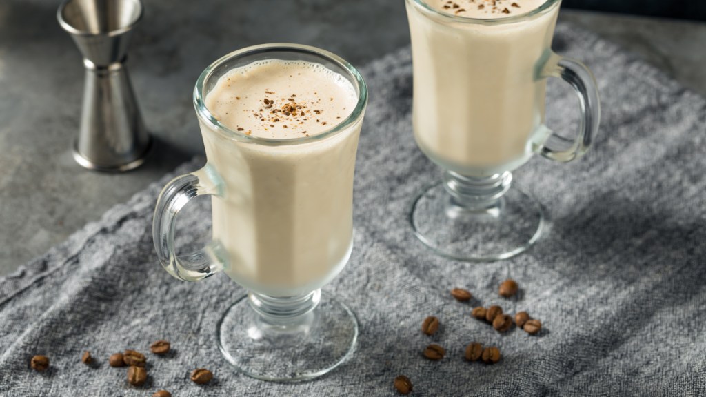 HRHTlSH's tweet card. Inspired by the outstanding Frozen Irish Coffee made at Erin Rose in New Orleans, a cocktail that is a drink and dessert all in one.