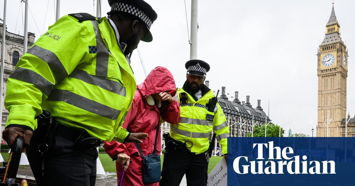 cnewf's tweet card. Police in London detain scores of people and confiscate placards under section 13 of the Terrorism Act 2000