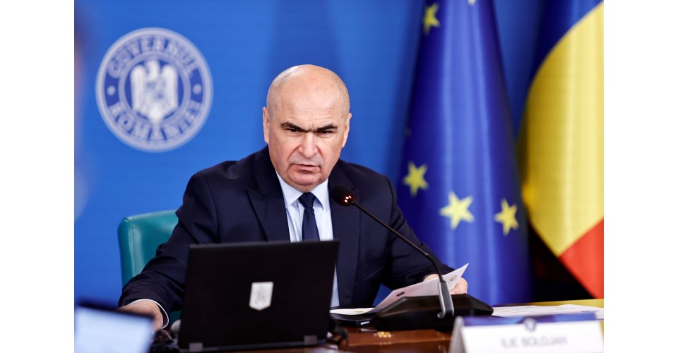 ak24ro's tweet card. Purtatorul de cuvant al Executivului, Ioana Dogioiu, a anuntat joi ca premierul Ilie Bolojan a dispus elaborarea unui proiect de hotarare de guvern in baza careia chiria pentru locuintele de serviciu...