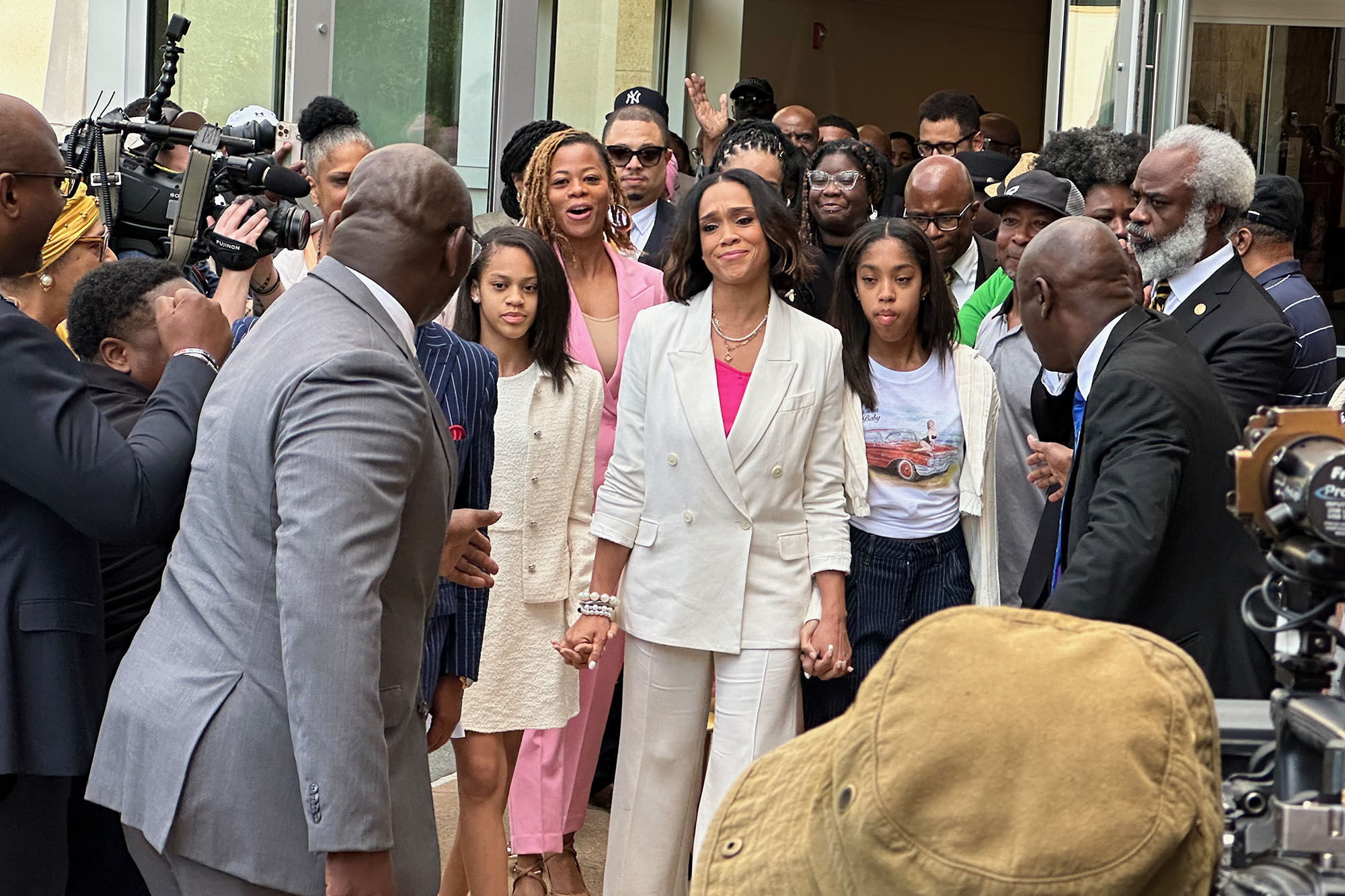 SamGauntt's tweet card. A federal appeals court gave former Baltimore City State’s Attorney Marilyn Mosby a partial win Friday, overturning her 2024 conviction for mortgage fraud but upholding perjury convictions in...