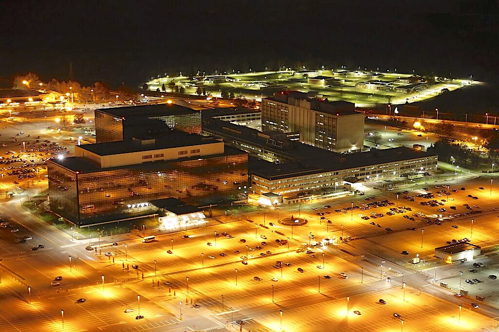 raymcgovern's tweet card. Surveillance with AI, robotics and drones threatens privacy and democracy. An independent technical group is needed to monitor U.S. government agencies, enforcing compliance with the Constitution and...