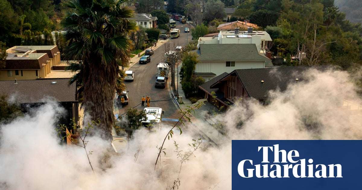 KateMishkin's tweet card. As wildfires burn through 40,000 acres, people return home for some belongings as they brace for new danger