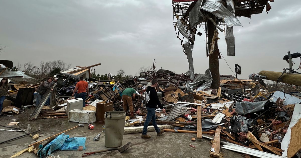 andrewcollinsAR's tweet card. Trump’s ill-conceived attempt to destroy FEMA is already blowing up in his supporters’ faces.