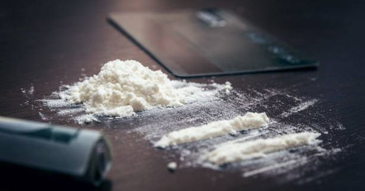 Sunday_Mail's tweet card. Rising numbers of drug deaths and overdoses are being linked to lab-made synthetic opioids like fentanyl - up to 50 times stronger than heroin.