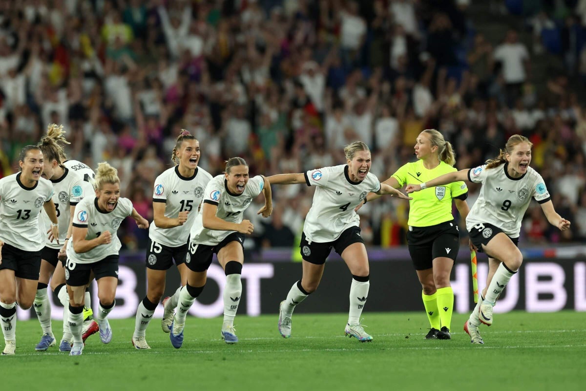 Zonal_Marking's tweet card. The Germans beat France with one of the most impressive displays you will see from a side reduced to 10 players for most of a game