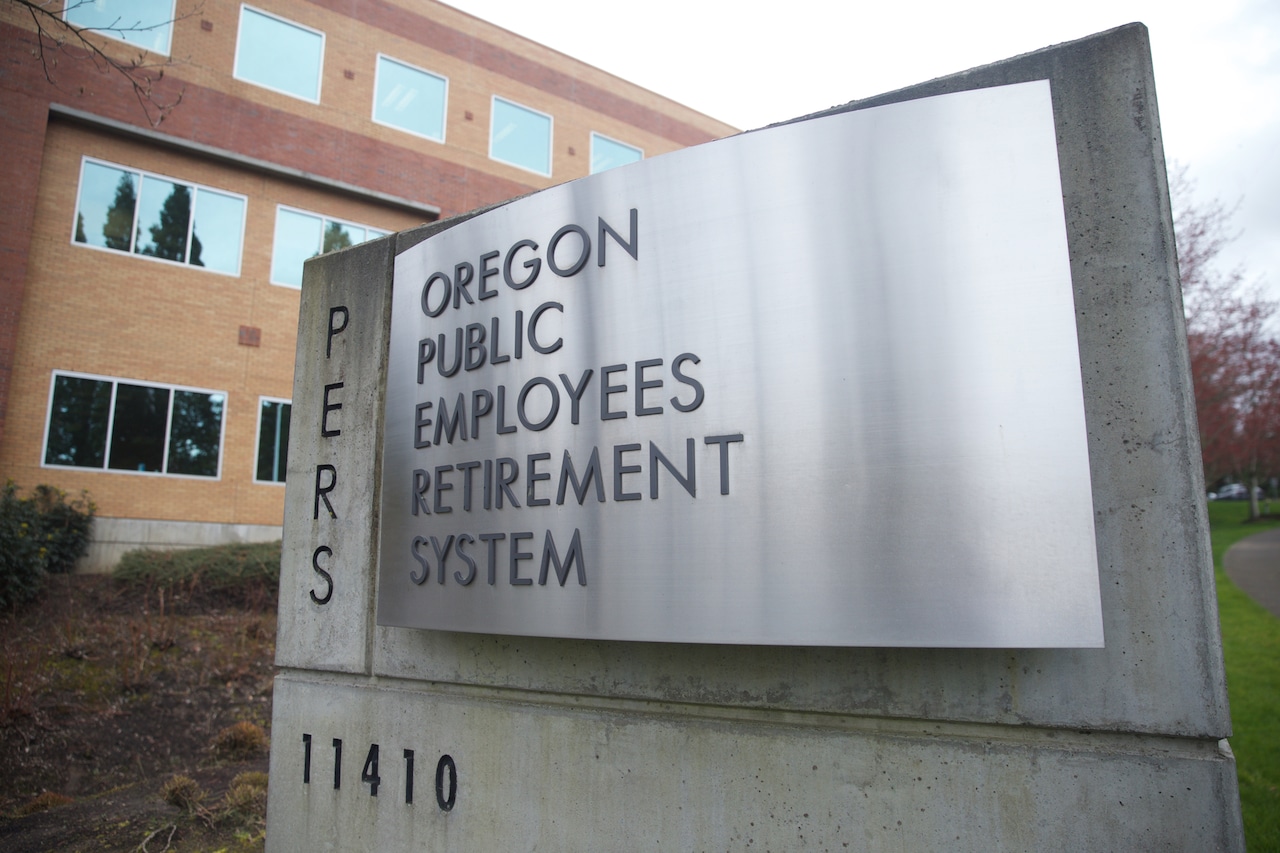 RepYunker's tweet card. Oregon is something of an outlier among U.S. public pension systems, with 60% of its investments in so-called alternative assets.