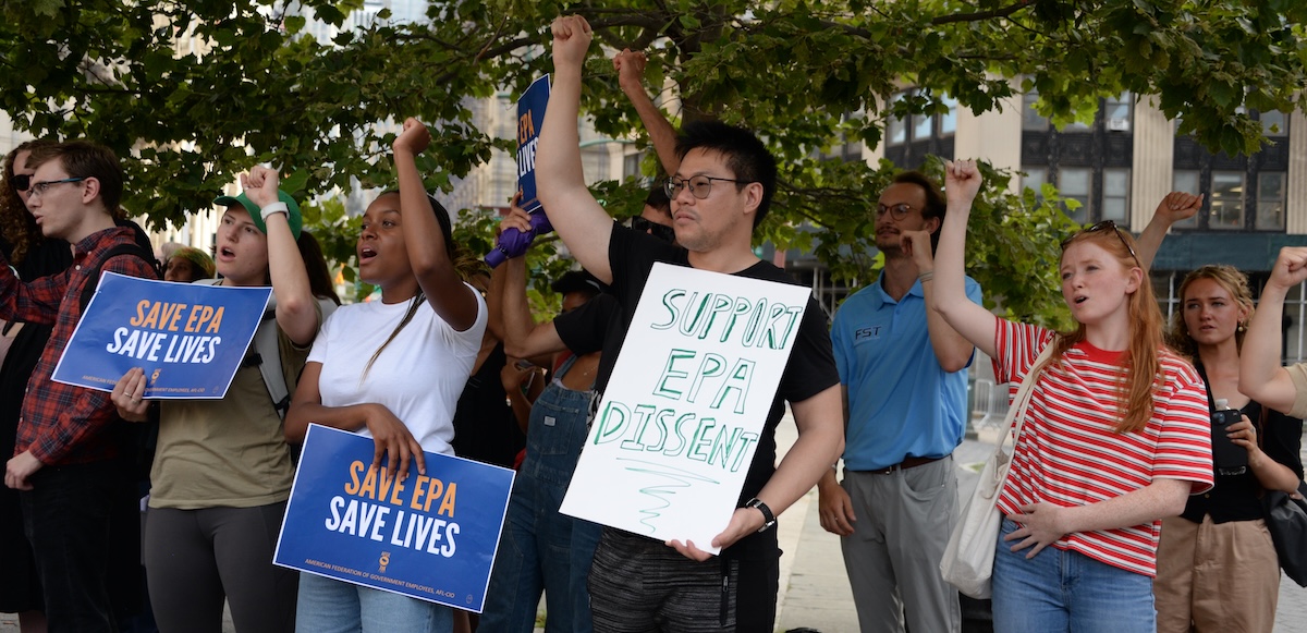 labornotes's tweet card. After signing a critical letter to their boss, 139 EPA workers were put under investigation and on a 2-week paid administrative leave July 3.