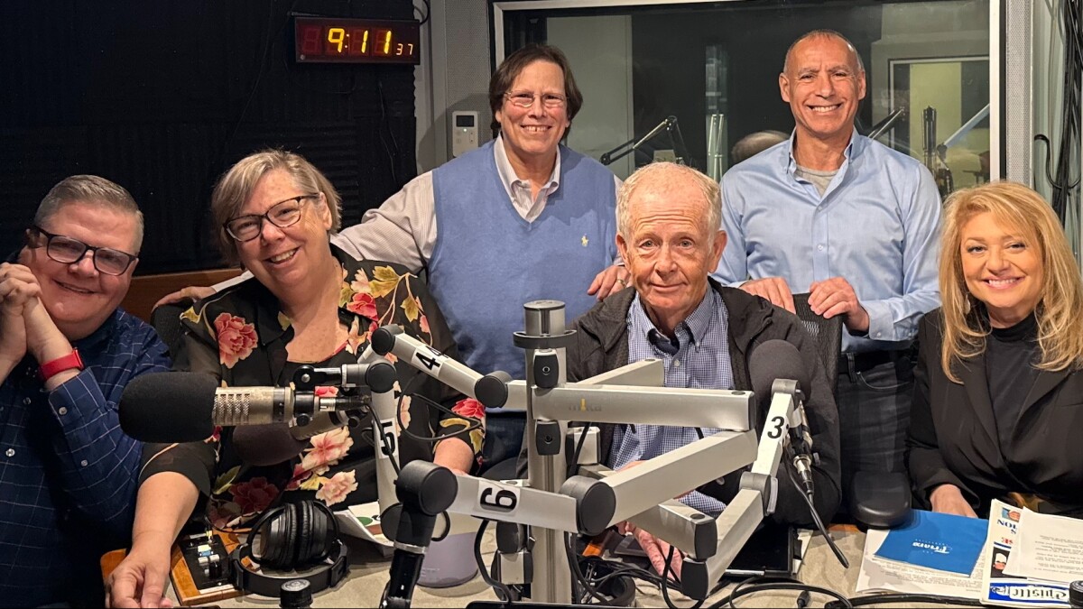jpketterer's tweet card. The Roundtable premiered on WAMC on May 1, 2000, hosted by Susan Arbetter and co-hosted by Joe Donahue. Arbetter left WAMC to continue her illustrious career in 2007 and returns this morning for the...