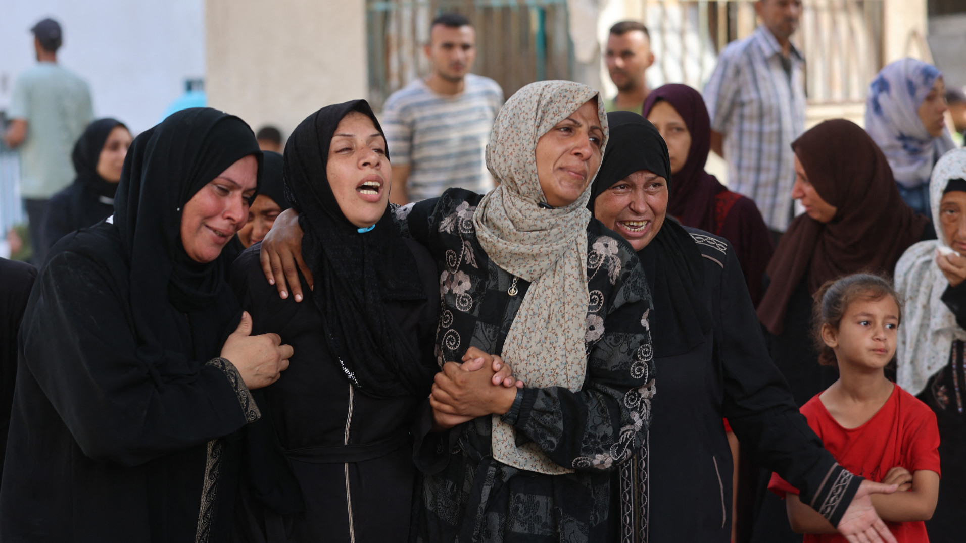 UOzkirimli's tweet card. The UK's most prominent 'feminists' ignore women in Gaza under bombs and siege, but speak up to manufacture consent for western wars or attack the anti-war left