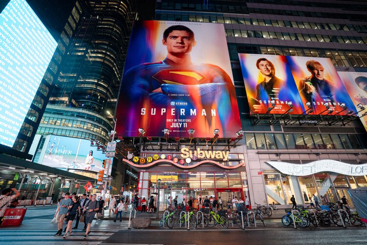 WendellPierce's tweet card. In a recent interview with The Times, Superman director James Gunn said that his new blockbuster tells the story of “an immigrant.” He also explained it was a story about “basic human kindness.