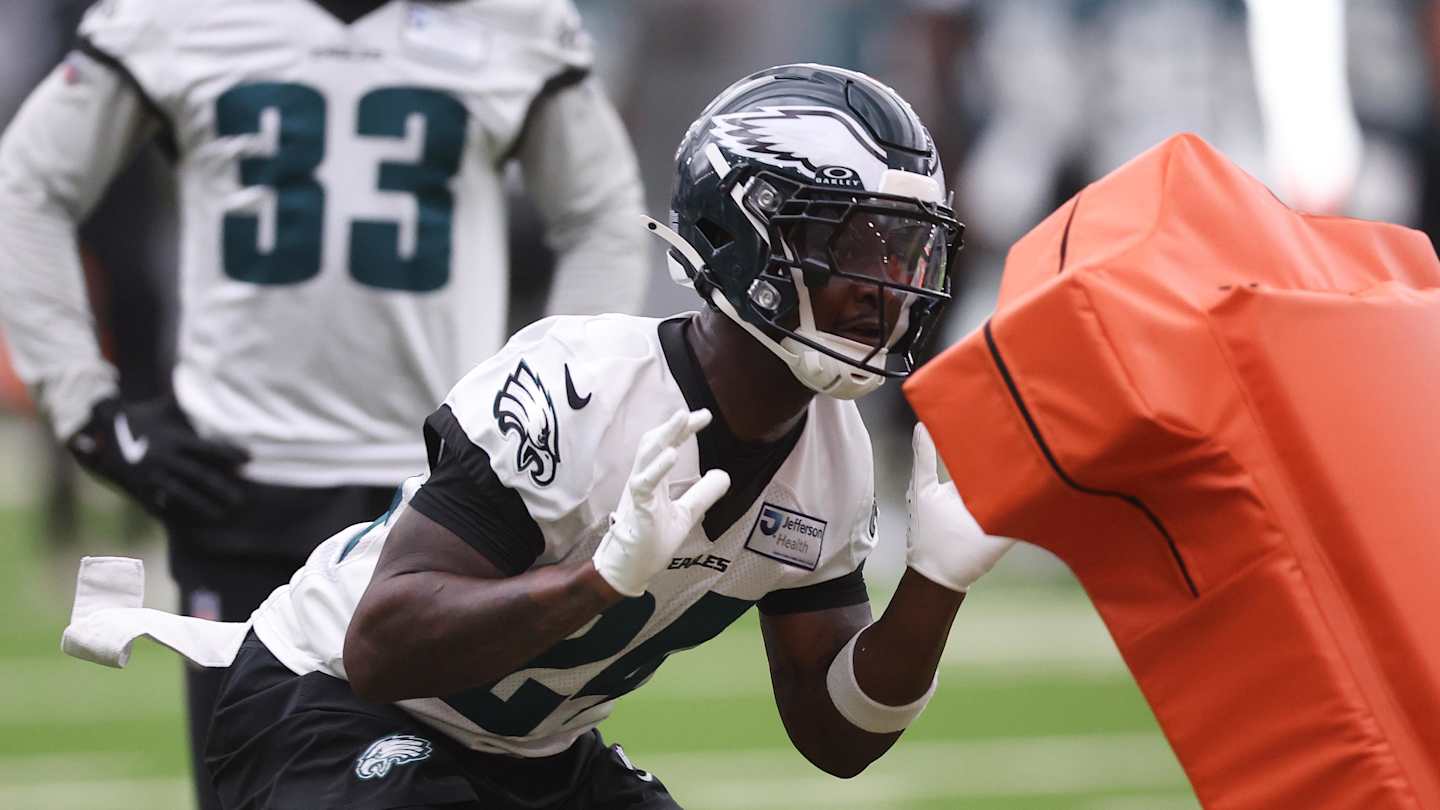 kracze's tweet card. The clock continues to tick, counting down the hours until the Eagles report to training camp in two days and on the Drew Mukuba contract situation. There is so