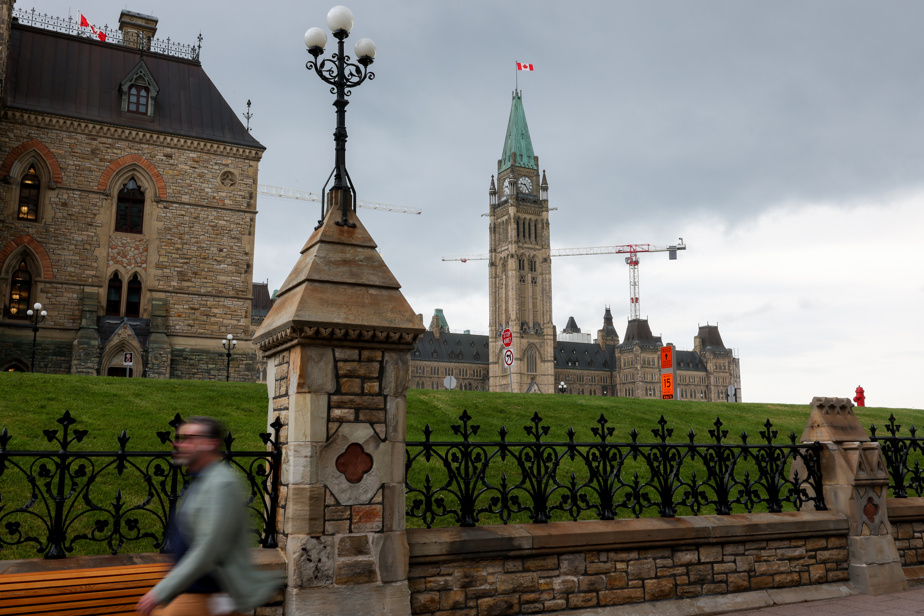 christiandufour's tweet card. Trente-cinq ans après l’échec de l’accord du lac Meech dont le cœur était l’ajout dans la Constitution canadienne d’une clause reconnaissant que le Québec constitue une société distincte en majorité...