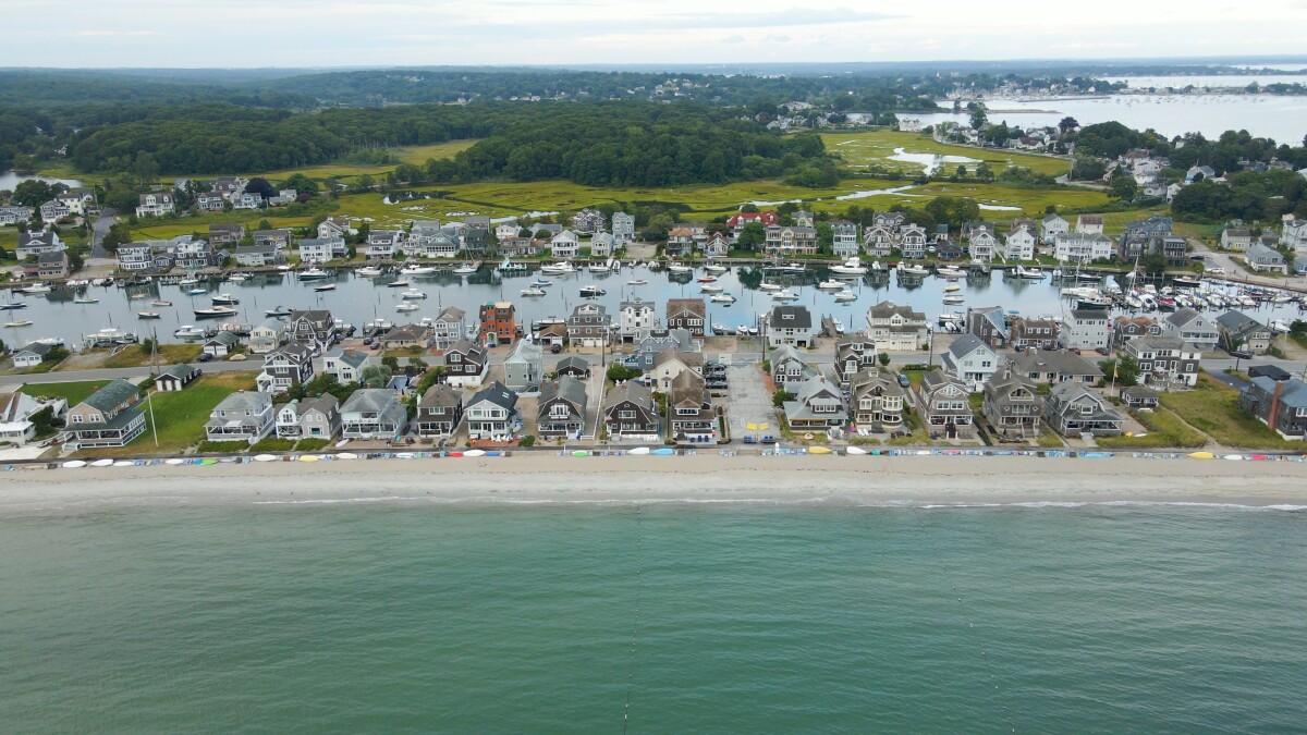 wnpr's tweet card. Groton is in need of about 6,000 more homes to meet demand as Electric Boat and the Naval Sub base increase staff. A new study will look at building housing for middle-income families.