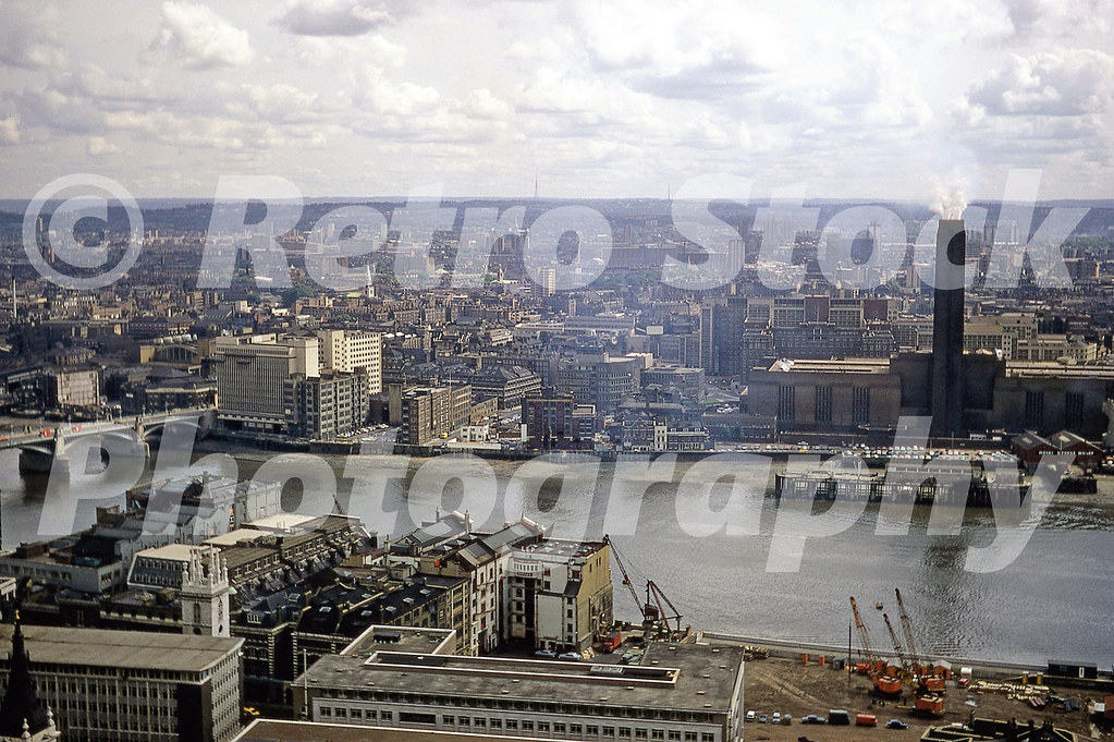 se1's tweet card. This photo can be purchased as an instant download or canvas print (watermark-free) by visiting our site at: retrostockphotography.com/