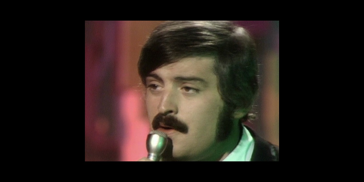 howardkaylan's tweet card. Music Video · 2011 · Duration 0:00