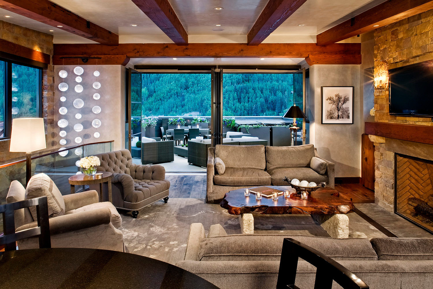 DallasXCEO's tweet card. Heart of Telluride luxury vacation rental units are just steps away from restaurants, shops and the free gondola in the heart of Telluride,Colorado. Perfect location. Views are matchless. Heart of...