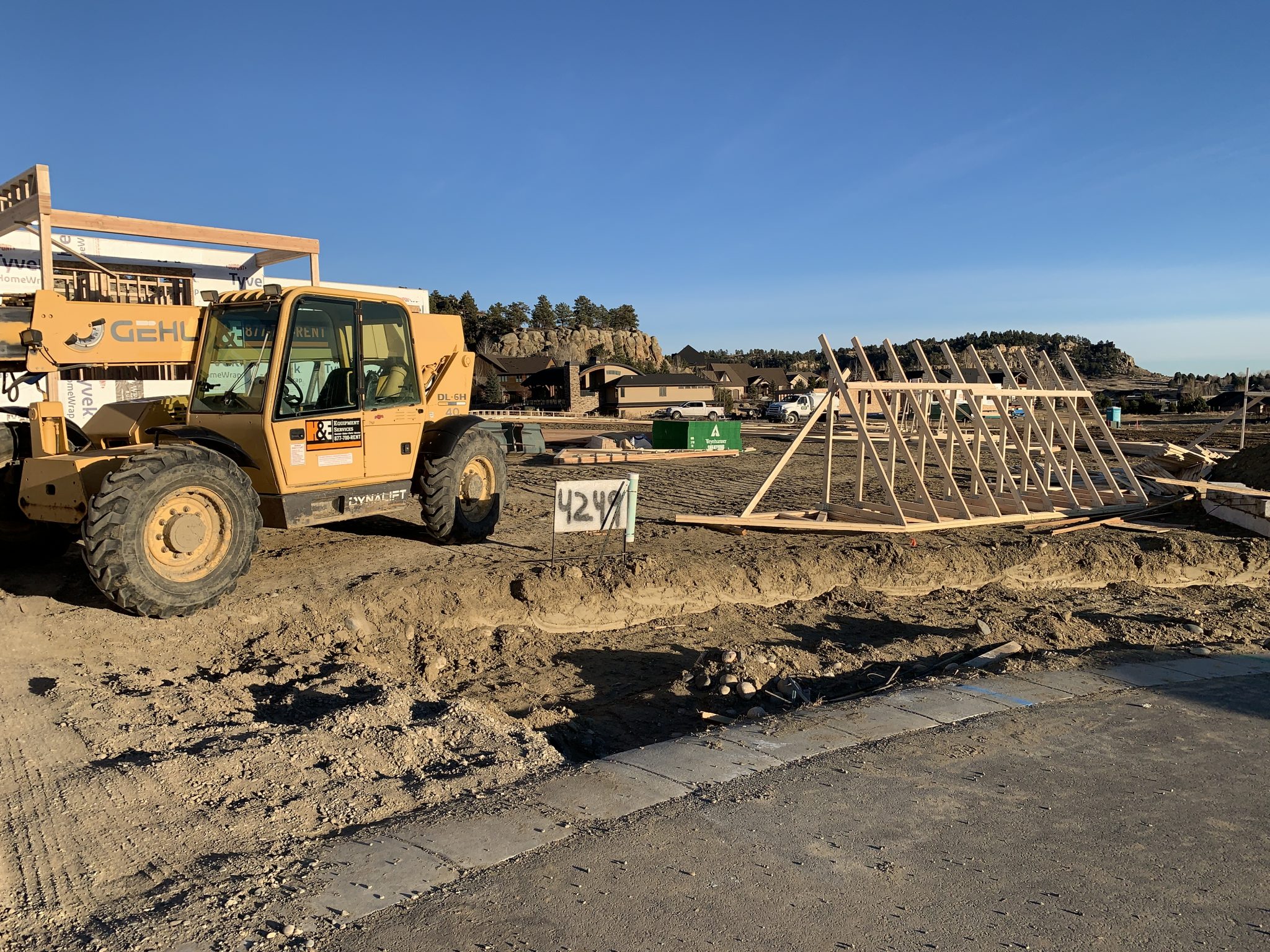 EditorSean's tweet card. The Montana Department of Revenue is missing an estimated $300 million a year in new construction value as staff falls behind on property inspections, costing local municipalities and the state tax...