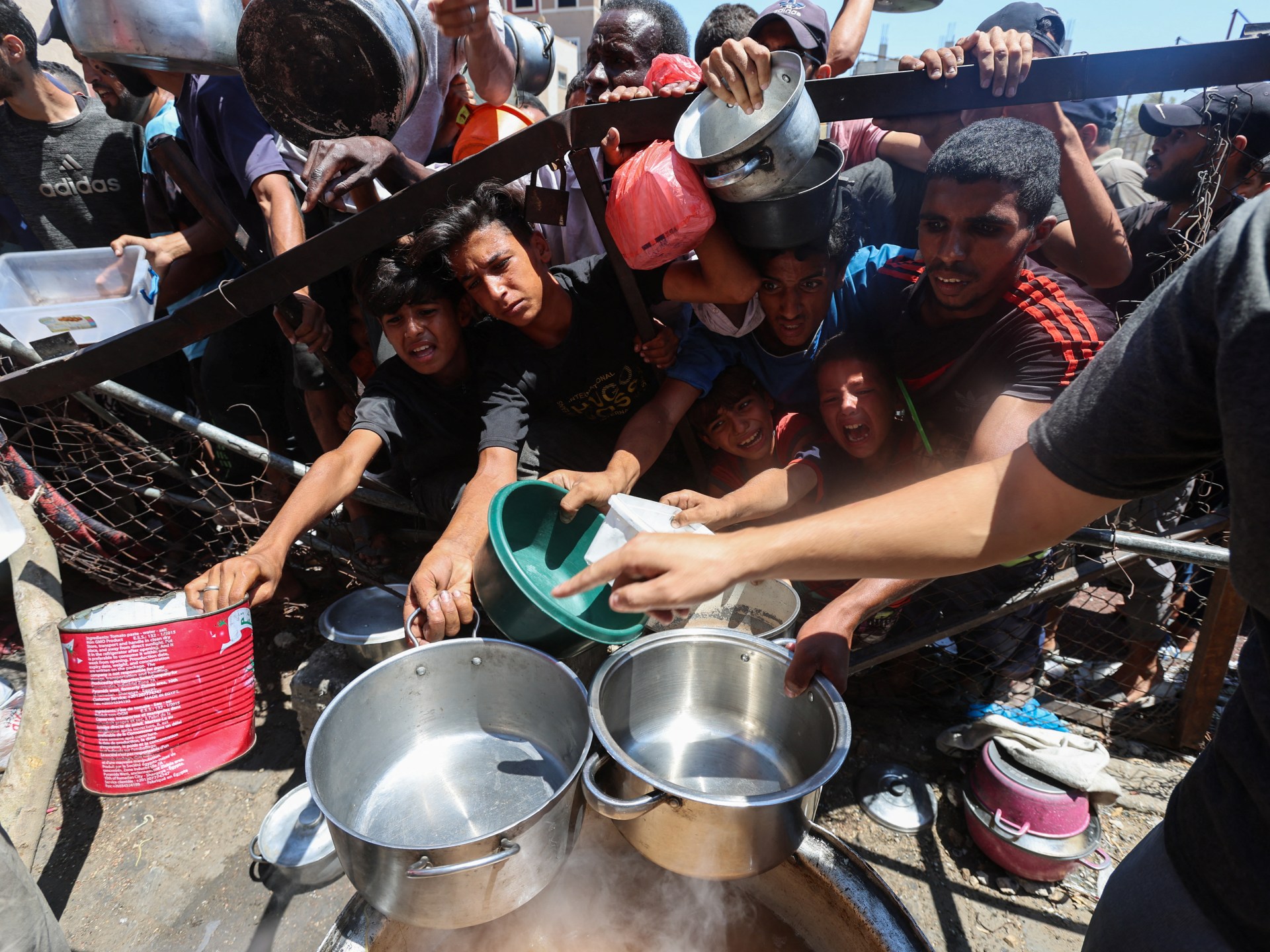 ma_khodabandeh's tweet card. UN’s OCHA says children are dying in Gaza before desperately needed food aid reaches them.