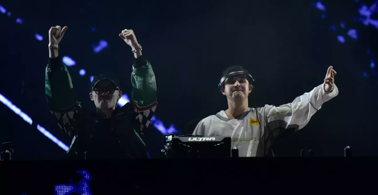 Jose_D_Duran's tweet card. John Summit, Dom Dolla, Afrojack, Chase & Status, and Boris Brejcha helped kick off the first day of Ultra 2025.