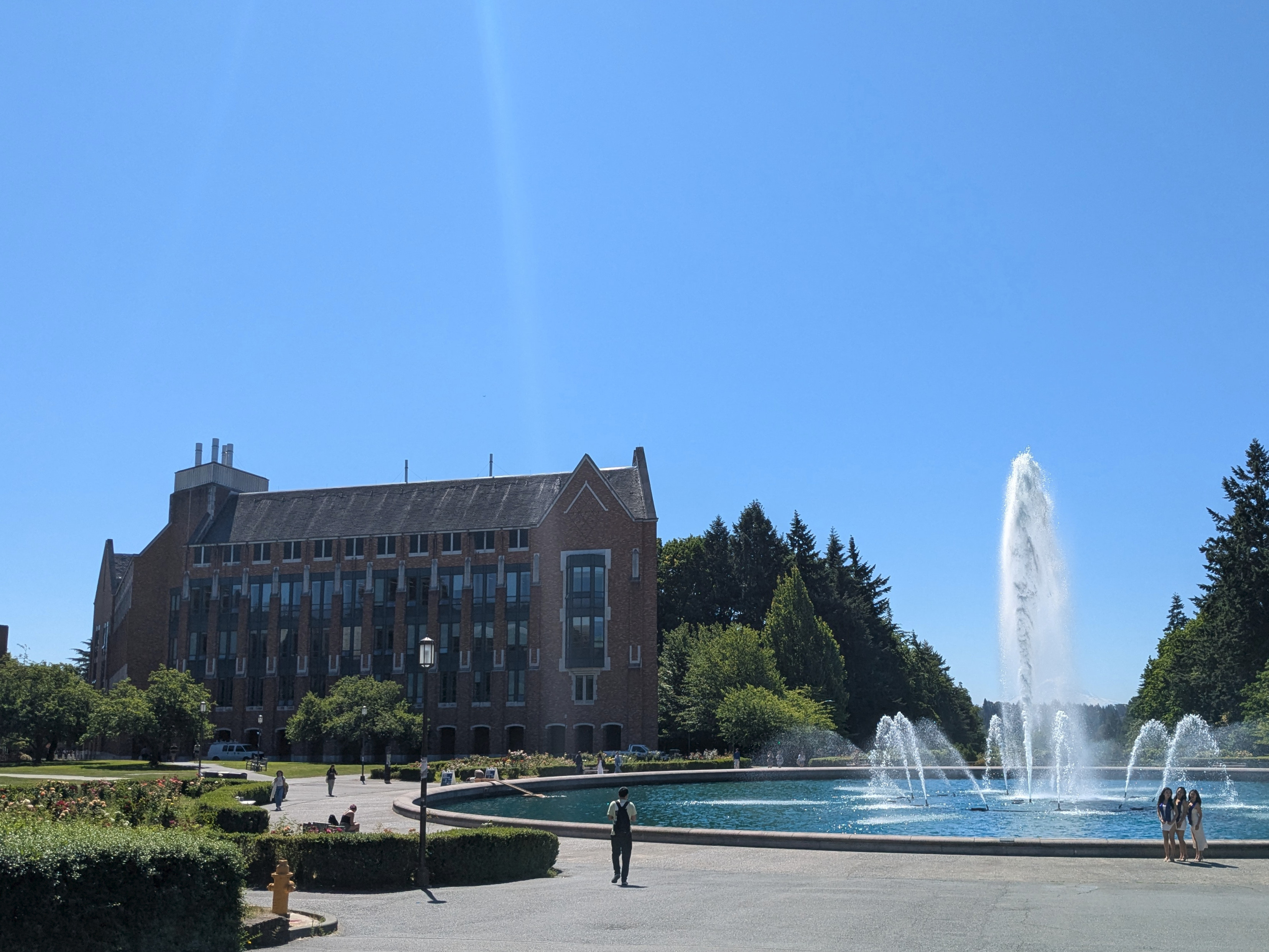 lazowska's tweet card. The University of Washington's Allen School is rethinking how to train the next generation of software engineers in an AI-dominated job market.