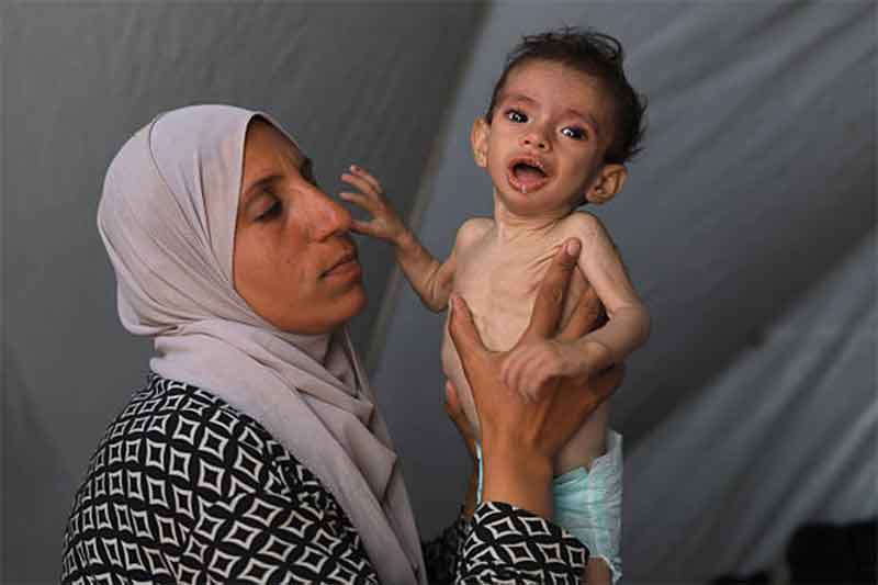 Countercurrents's tweet card. “He is not a believer whose stomach is filled while his neighbour goes hungry.” — Prophet Muhammad ﷺ In October 2023, images emerged from Gaza of a mother boiling grass to feed her children.