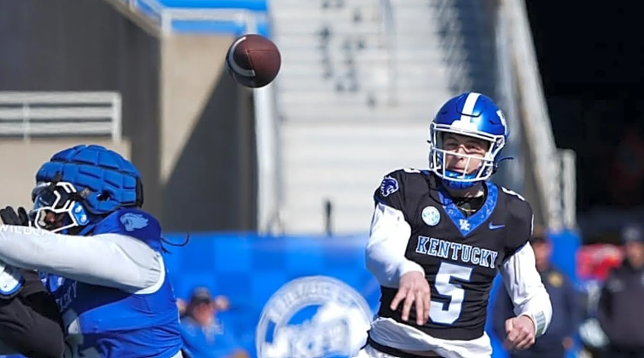 JDrumUK's tweet card. Cats Illustrated will update its football Stock Report throughout the 2025 season. Here's the first edition anticipating trends from last year.