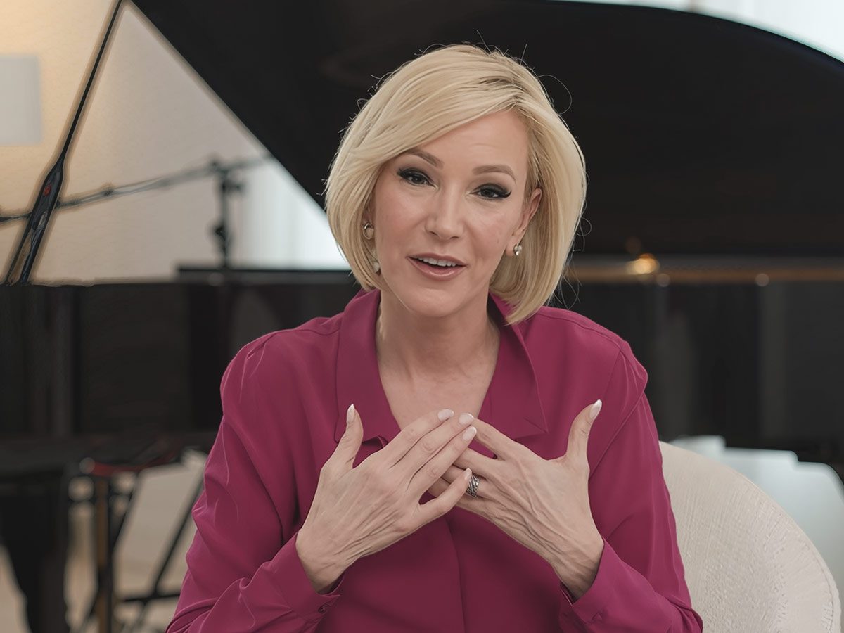 CSLewisDaily's tweet card. Trump faith advisor Paula White faces backlash for urging $1,000 donations in exchange for “supernatural blessings” tied to Exodus 23.