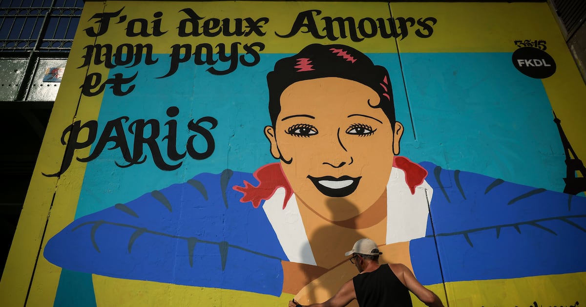 daytondailynews's tweet card. PARIS (AP) — Paris is reviving the spirit of U.S.-French entertainer and civil rights activist Josephine Baker with a new mural.