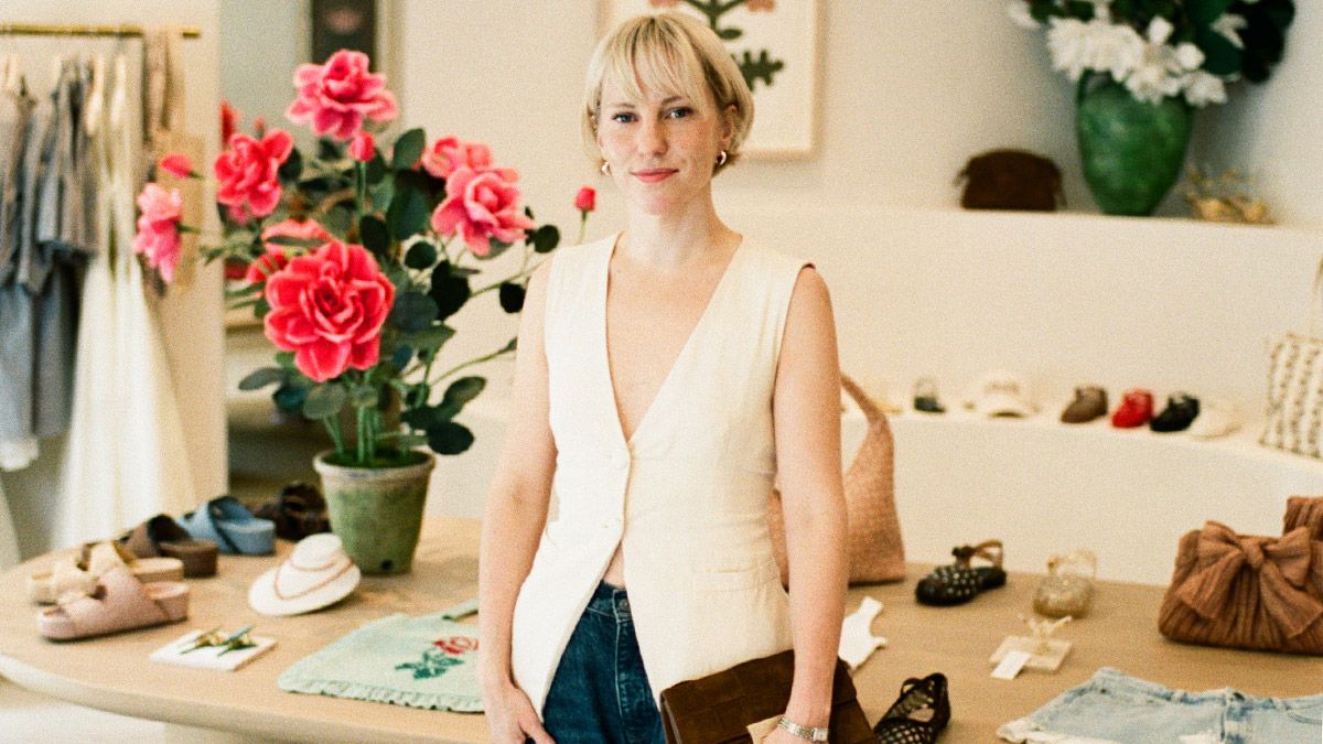 voguebusiness's tweet card. An influx of new brands and high-spending tourists is reshaping Charleston’s retail. Here’s what to know before setting up shop in the South Carolina hotspot.