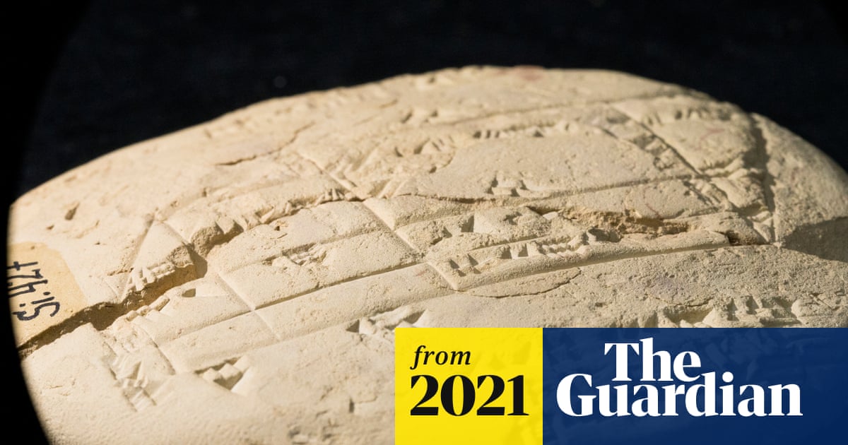 mathsplainer's tweet card. Old Babylonian tablet likely used for surveying uses Pythagorean triples at least 1,000 years before Pythagoras
