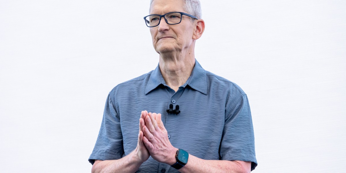 ajs's tweet card. A lackluster AI strategy and a string of executive departures are weighing on Apple's stock.
