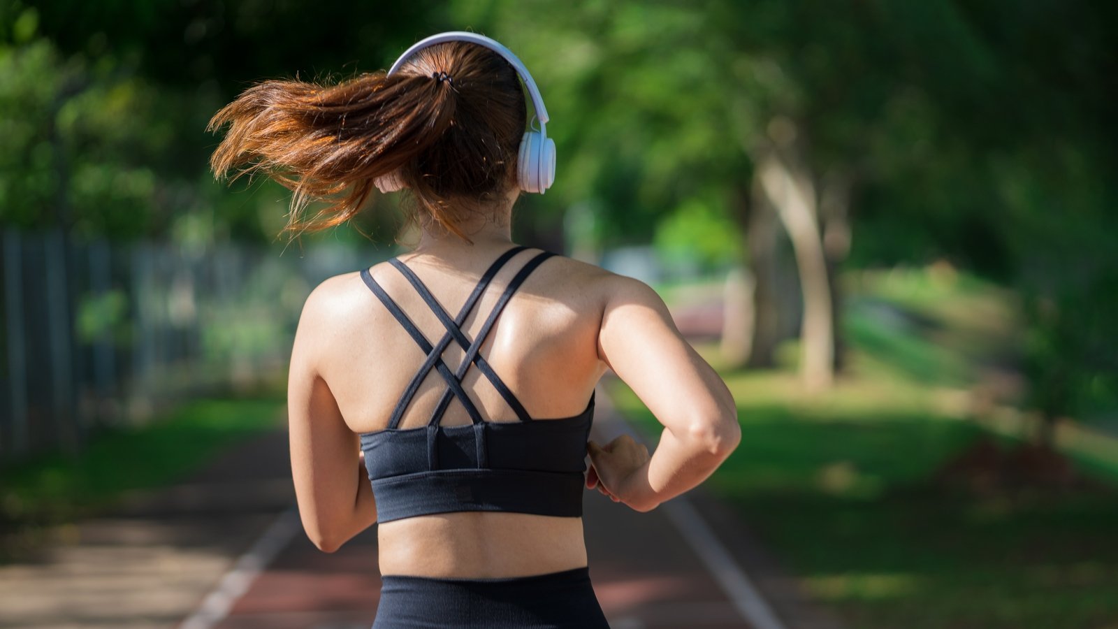 RTEBrainstorm's tweet card. From sore muscles to smartwatches and your knees, here's what science has to say rather than online ads or fitness influencers