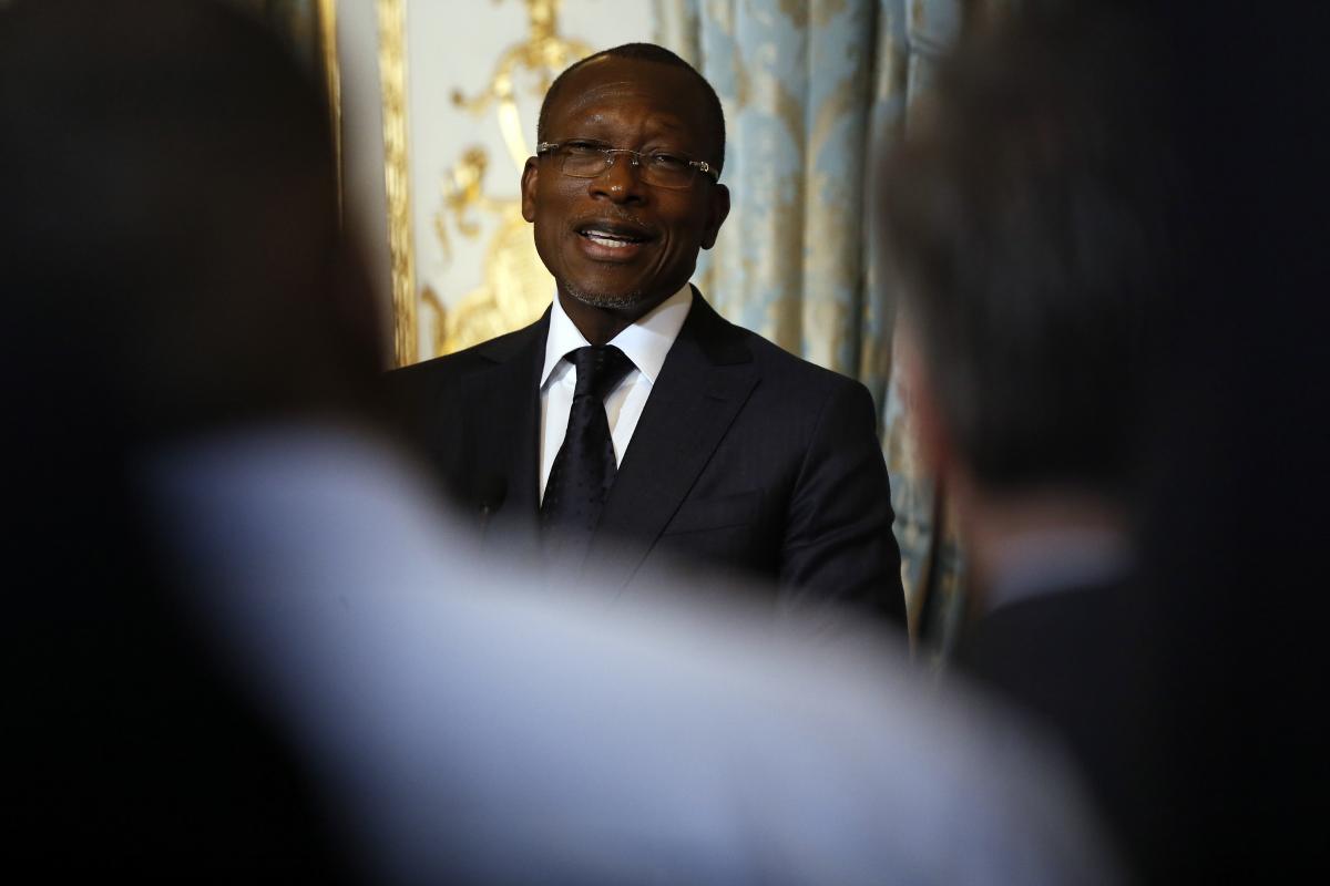 EulogeBid's tweet card. Une analyse de l'article 146 du Code électoral au Bénin et du seuil d'éligibilité sur la base des enjeux juridiques et démocratiques pour le pays.