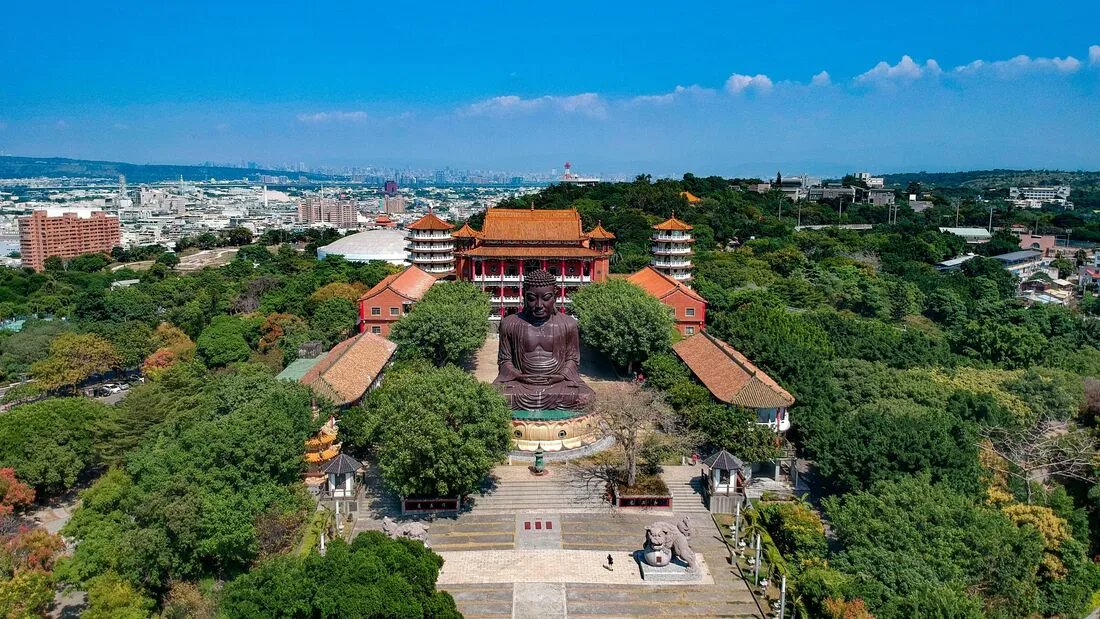 foreignersinTW's tweet card. For you expats or foreigners who have never left Taipei, Changhua is a large mostly rural county in central Taiwan. For years I myself never visited, because I didn't know what was there and had no...