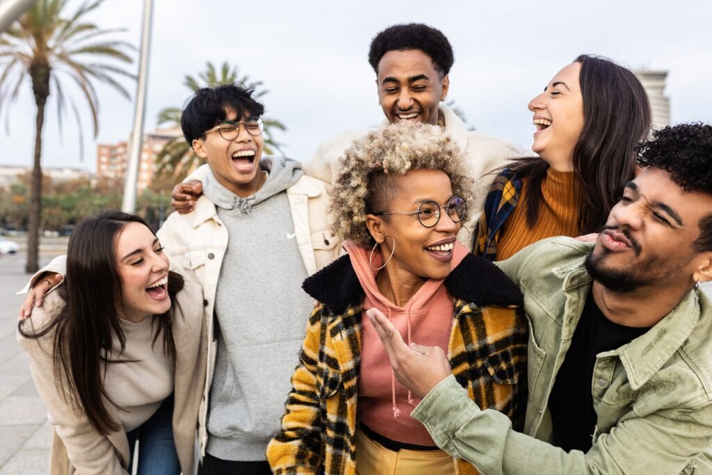 breisteg_247's tweet card. How to get scholarship to study in the USA?  Scholarships can significantly reduce the cost of education in the U.S. This guide will walk you through the