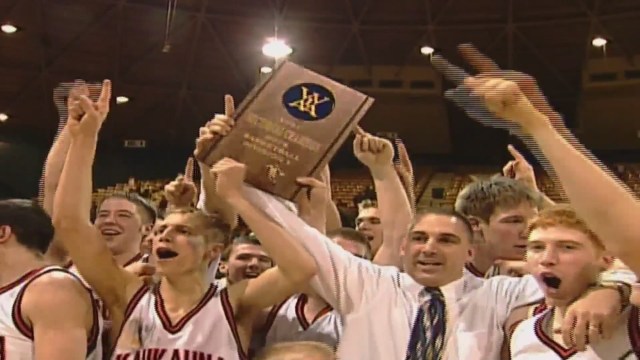 Kaukaunabball's tweet card. (WFRV) – After leading the Kaukauna boys basketball program for 30 seasons, Mike Schalow reflected on his Hall of Fame career after announcing his retirement. To watch flashbacks and to hear …