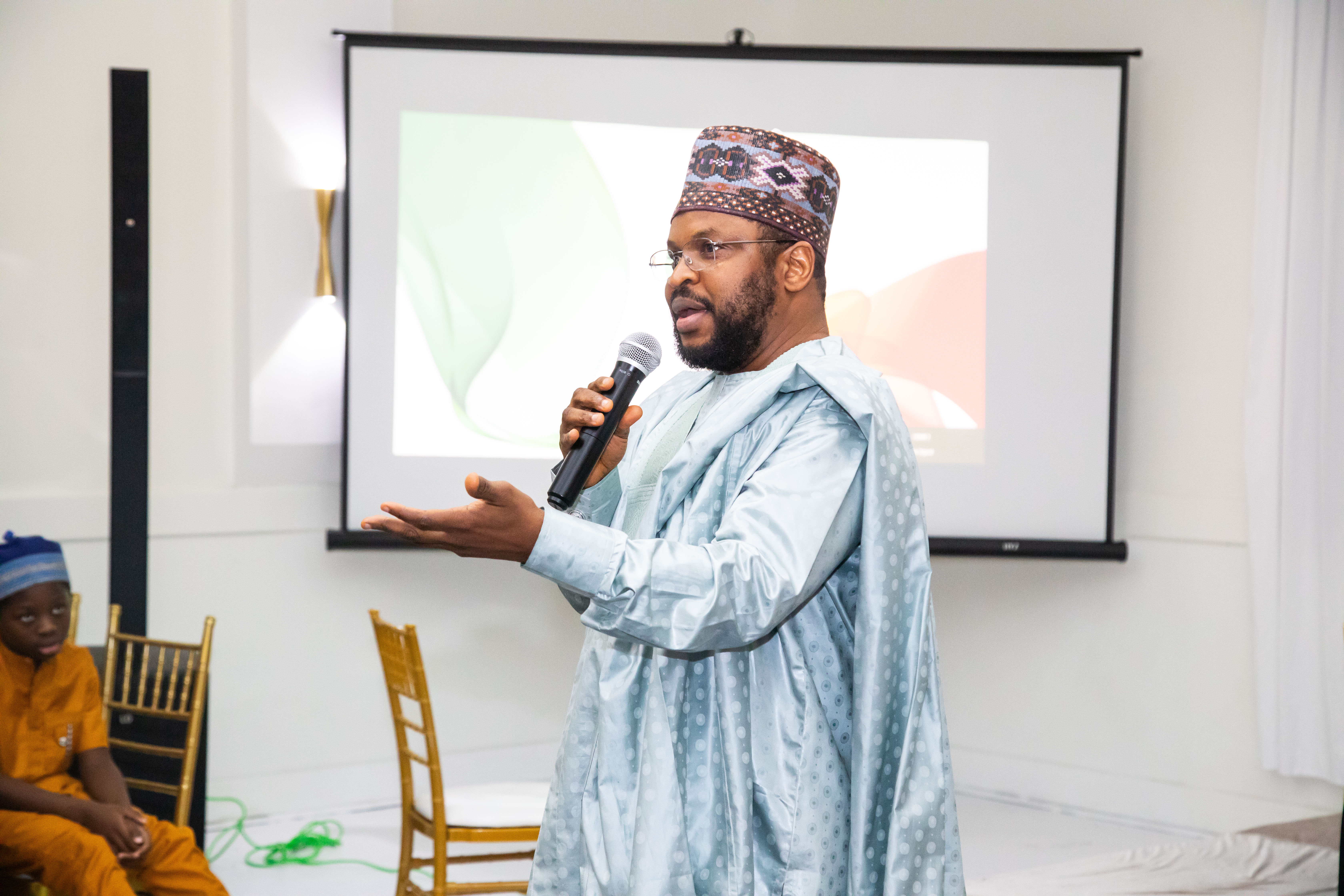 farooqkperogi's tweet card.   By Farooq Kperogi If you listen carefully to English spoken across Anglophone Africa, you'll notice three unmistakable "accent ca...