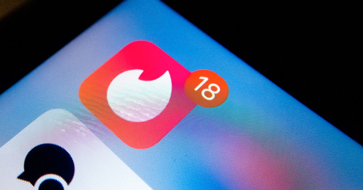 RBrattstrom's tweet card. LEDARE. Tinder påverkar inte chansen att hitta kärleken. Men användarna får ligga mer och mår bättre.