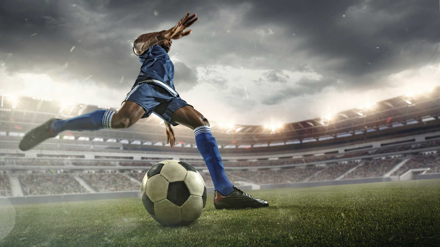 SheffieldAlumni's tweet card. A new research paper, written by Dr John Wilson and colleagues, has been published in The International Journal of the History of Sport, showing evidence that key elements of the modern game of...